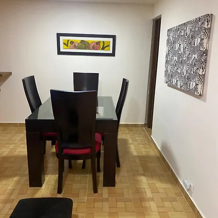 Acogedor Loft, Con Parqueadero Para 4 Huespedes Medellin Antioquia Exterior photo